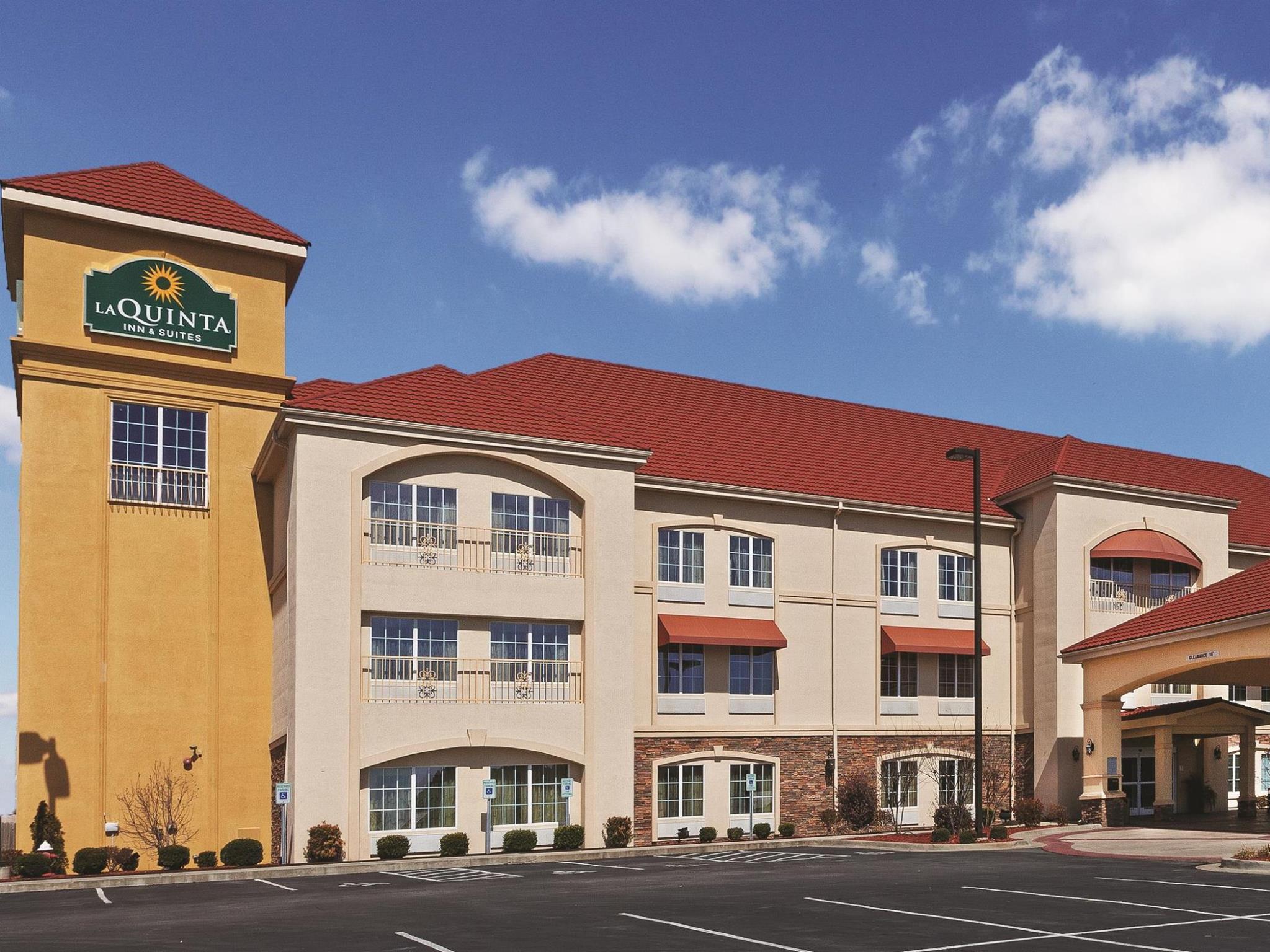 La Quinta By Wyndham Searcy Hotel Exterior photo