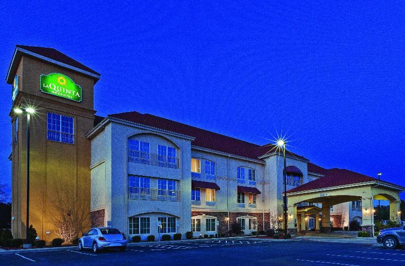 La Quinta By Wyndham Searcy Hotel Exterior photo